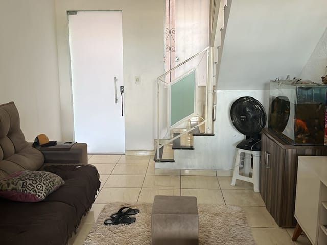 Apartamento 2 quartos e 1 banheiro, à venda, no bairro São Januário (Justinópolis) em Ribeirão das Neves