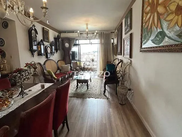 Apartamento com 211m² 4 quartos e 3 banheiros, à venda, no bairro Aterrado em Volta Redonda