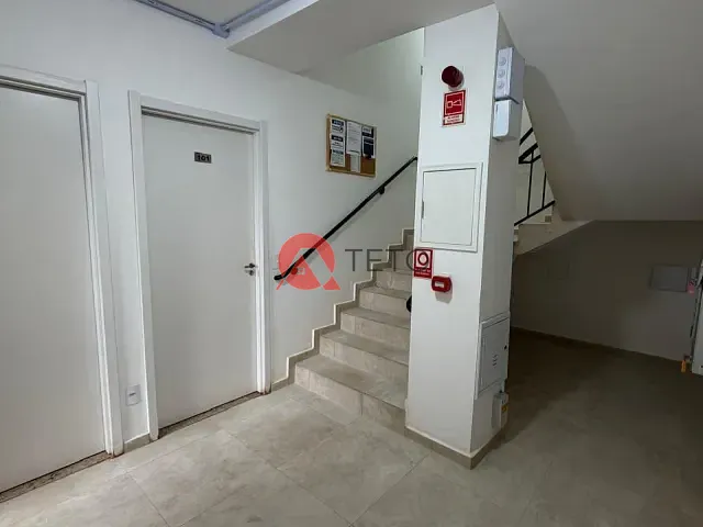 Apartamento 2 quartos e 1 banheiro, para alugar, no bairro Jardim Gralha Azul em Sarandi