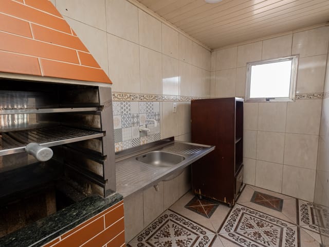 Apartamento com 39m² 1 quarto e 1 banheiro, à venda ou para alugar, no bairro Três Vendas em Pelotas
