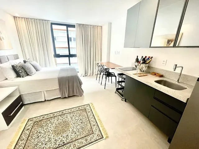 Apartamento 1 quarto e 1 banheiro, para alugar, no bairro Vitória em Salvador