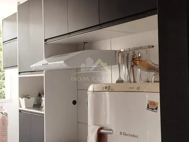Apartamento 2 quartos e 1 banheiro, à venda, no bairro Borboleta em Juiz de Fora
