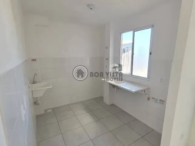 Apartamento 2 quartos e 1 banheiro, à venda, no bairro Chácara Estância Paulista em Suzano