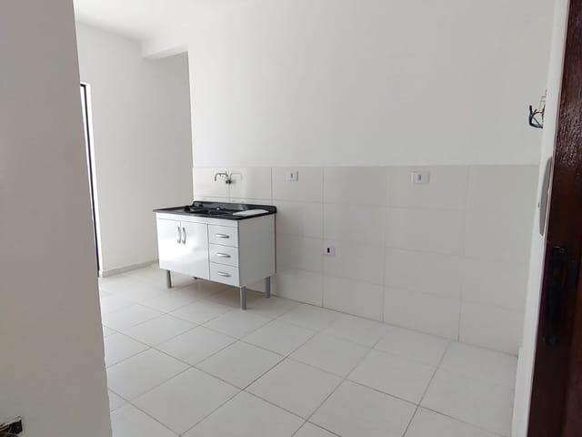 Apartamento 1 quarto e 1 banheiro, para alugar, no bairro Itaquera em São Paulo