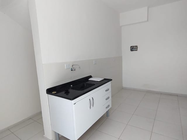 Apartamento 1 quarto e 1 banheiro, para alugar, no bairro Itaquera em São Paulo