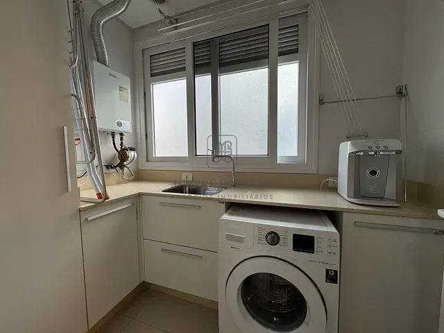 Apartamento 3 quartos e 4 banheiros, à venda, no bairro Jurerê Internacional em Florianópolis