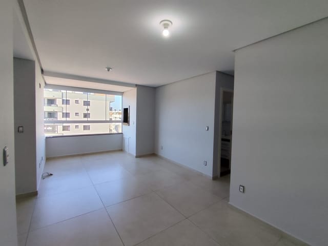 Apartamento 1 quarto e 1 banheiro, para alugar, no bairro Centro em Nova Prata