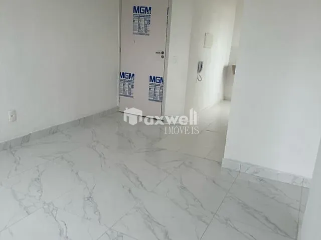 Apartamento 2 quartos e 1 banheiro, à venda, no bairro Residencial Porto Dourado em Goiânia