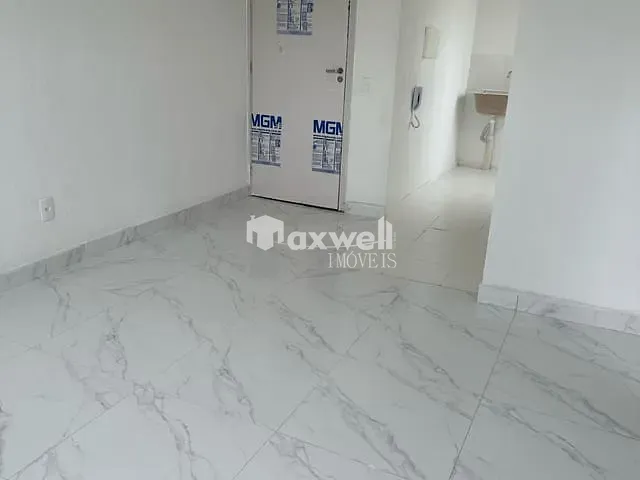 Apartamento 2 quartos e 1 banheiro, à venda, no bairro Residencial Porto Dourado em Goiânia