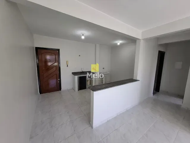 Apartamento 2 quartos e 1 banheiro, para alugar, no bairro Santa Maria em Brasília