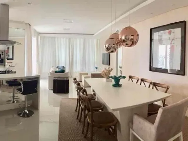 Apartamento 3 quartos e 4 banheiros, à venda, no bairro Centro em Balneário Camboriú