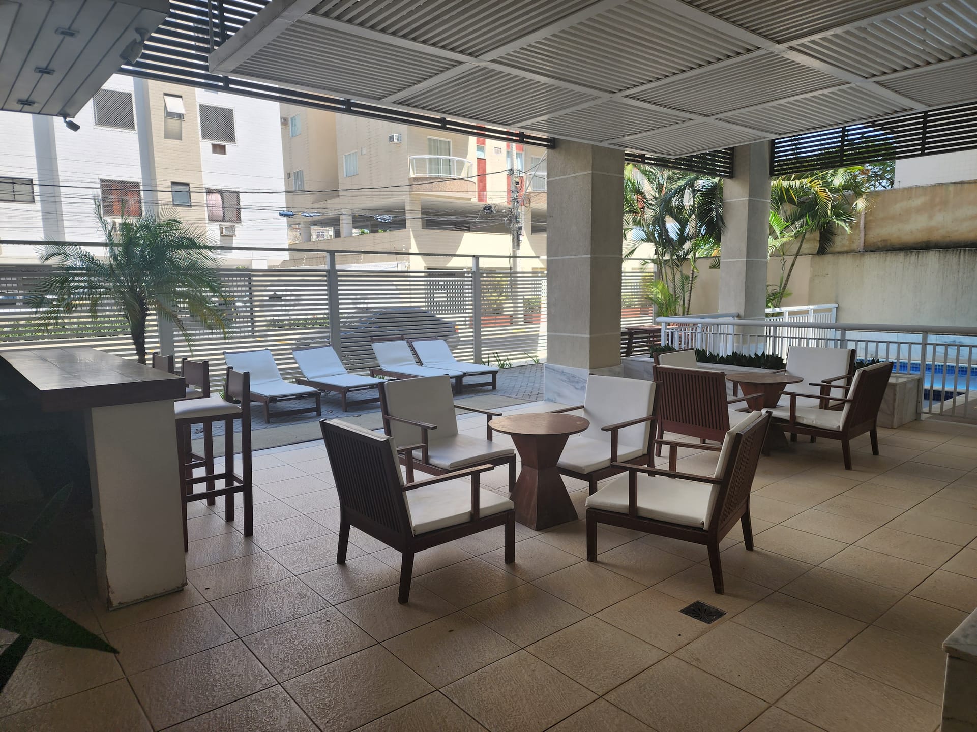 Apartamento para alugar com 2 quartos, 80m² - Foto 40