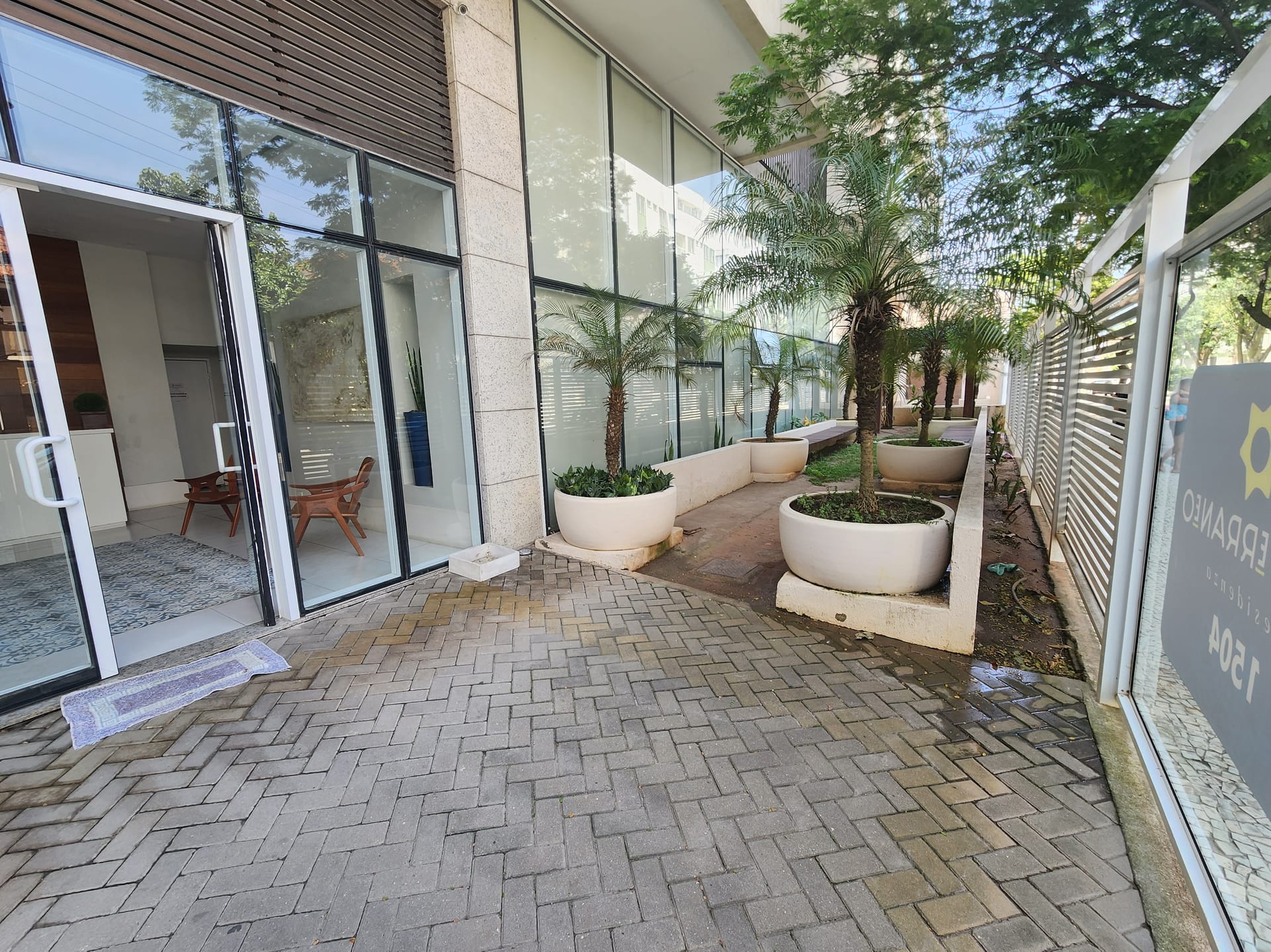 Apartamento para alugar com 2 quartos, 80m² - Foto 32