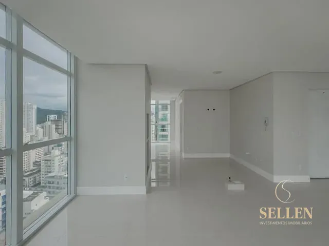 Apartamento 4 quartos e 5 banheiros, à venda, no bairro Centro em Balneário Camboriú