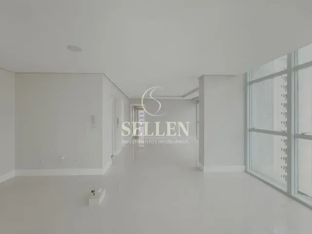 Apartamento 4 quartos e 5 banheiros, à venda, no bairro Centro em Balneário Camboriú