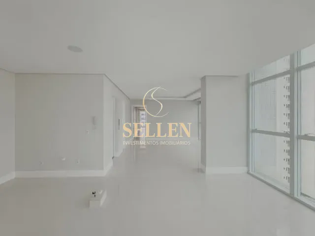 Apartamento 4 quartos e 5 banheiros, à venda, no bairro Centro em Balneário Camboriú