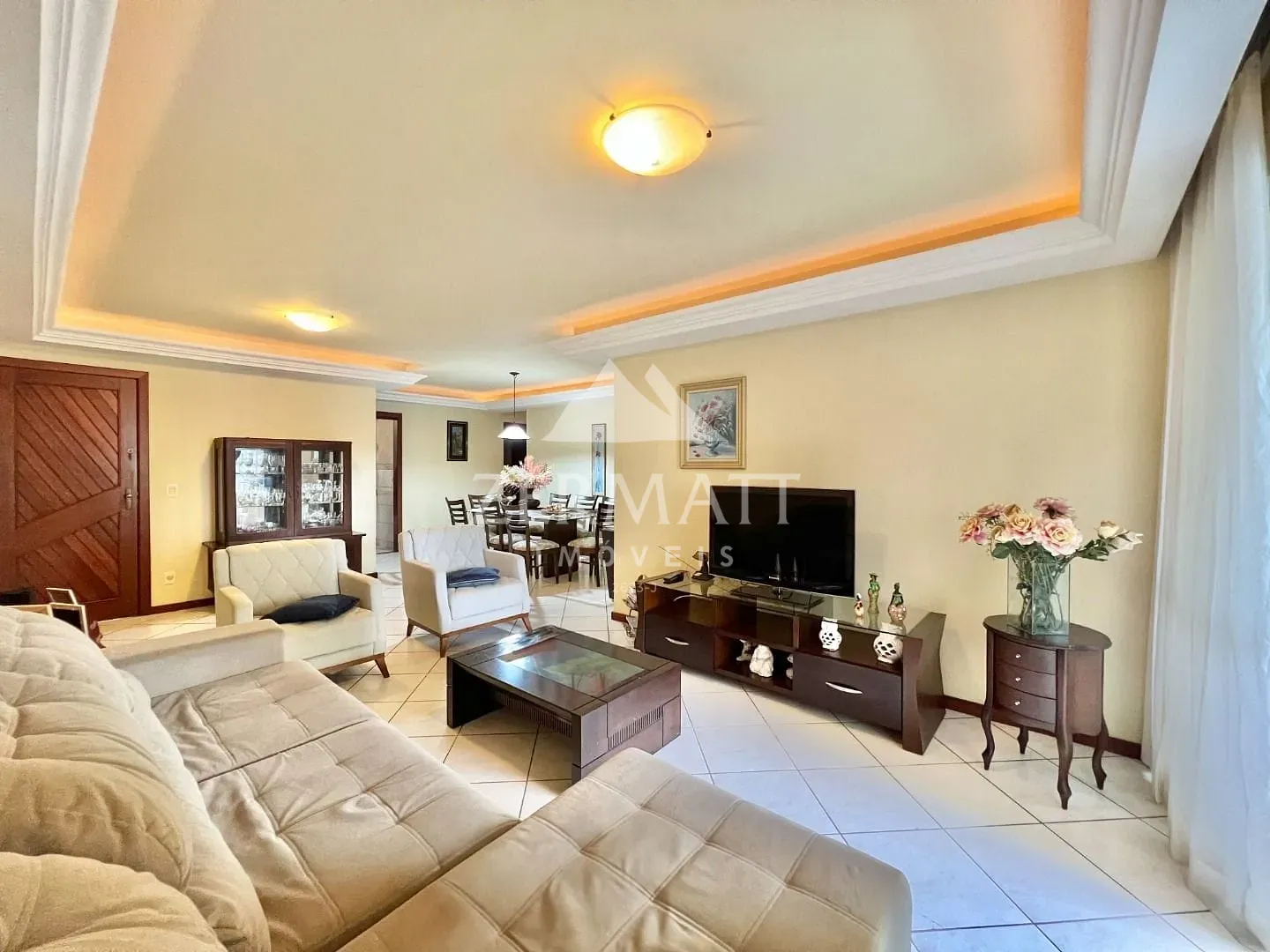 Apartamento 4 dormitorios (2 suítes) no Bairro Vila Nova - foto 1