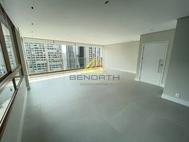 Apartamento com 147m² 3 quartos e 4 banheiros, para alugar, no bairro Itaim Bibi em São Paulo