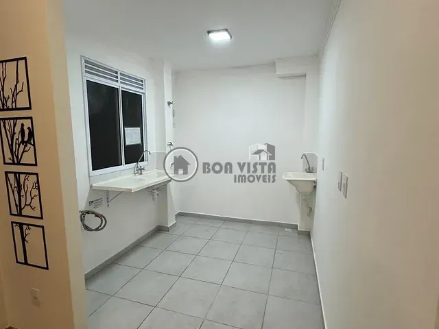 Apartamento 2 quartos e 1 banheiro, à venda, no bairro Chácara Holiday em Itaquaquecetuba