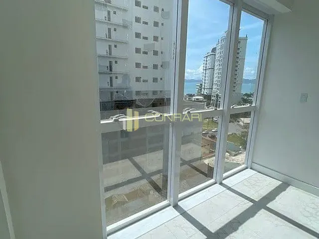 Apartamento com 135m² 3 quartos e 4 banheiros, à venda, no bairro Centro em Itapema