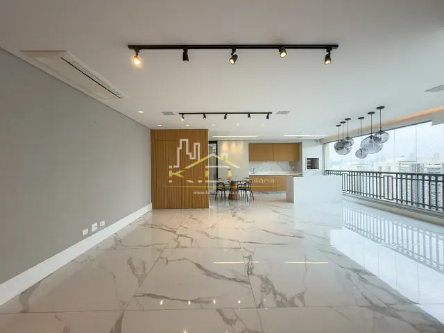 Apartamento com 220m² 3 quartos e 5 banheiros, à venda, no bairro Vila Romana em São Paulo