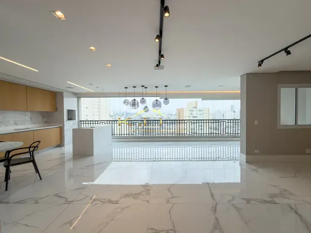 Apartamento com 220m² 3 quartos e 5 banheiros, à venda, no bairro Vila Romana em São Paulo