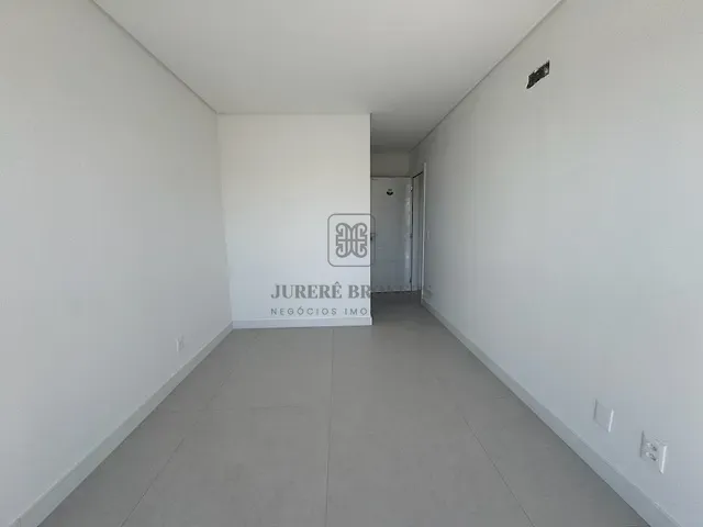 Apartamento 2 quartos e 3 banheiros, à venda, no bairro Jurerê em Florianópolis