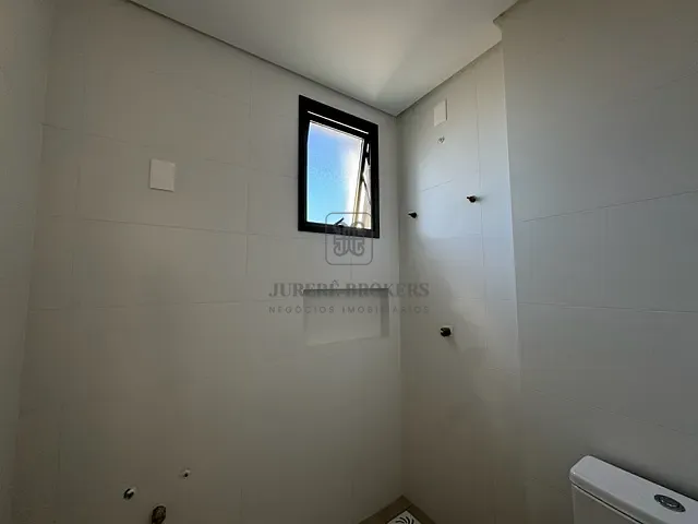 Apartamento 2 quartos e 3 banheiros, à venda, no bairro Jurerê em Florianópolis