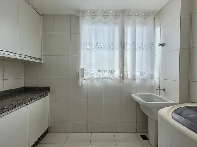 Apartamento com 162m² 2 quartos e 2 banheiros, à venda, no bairro Zona 07 em Maringá