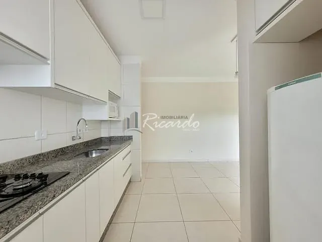 Apartamento com 162m² 2 quartos e 2 banheiros, à venda, no bairro Zona 07 em Maringá