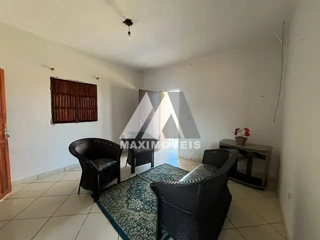 Apartamento 3 quartos e 1 banheiro, para alugar, no bairro Santa Tereza em Araçuaí