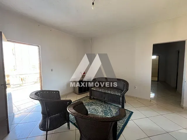 Apartamento 3 quartos e 1 banheiro, para alugar, no bairro Santa Tereza em Araçuaí