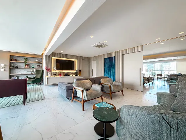 Apartamento com 213m² 3 quartos e 5 banheiros, à venda, no bairro Brooklin em São Paulo