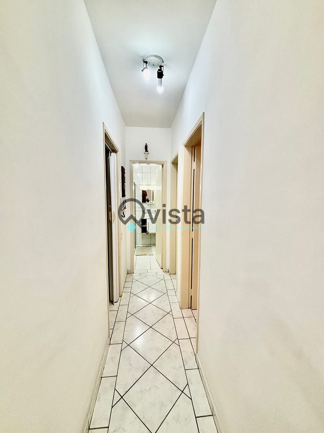 Apartamento à venda com 2 quartos, 70m² - Foto 12