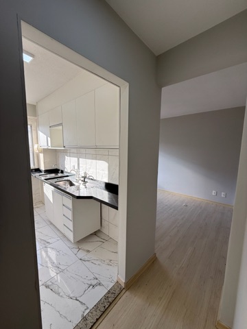 Apartamento com 47m² 2 quartos e 1 banheiro, para alugar, no bairro Pousada Del Rey (São Benedito) em Santa Luzia