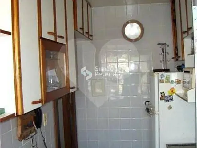 Apartamento 3 quartos e 1 banheiro, à venda, no bairro Bandeirantes em Juiz de Fora