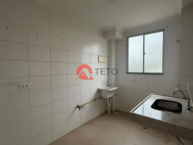 Apartamento 2 quartos e 1 banheiro, para alugar, no bairro Loteamento Malbec em Maringá