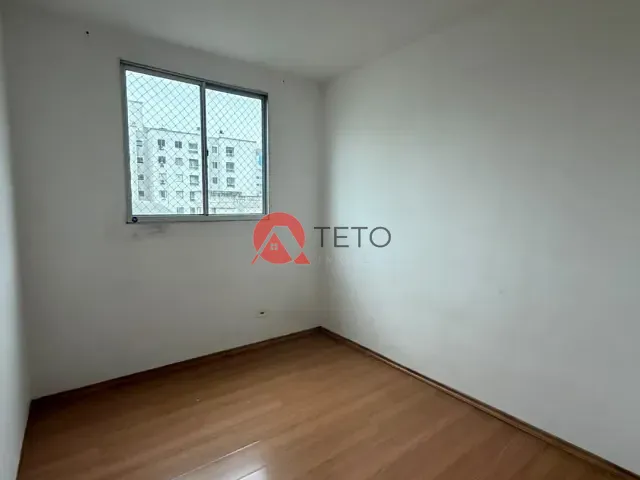 Apartamento 2 quartos e 1 banheiro, para alugar, no bairro Loteamento Malbec em Maringá