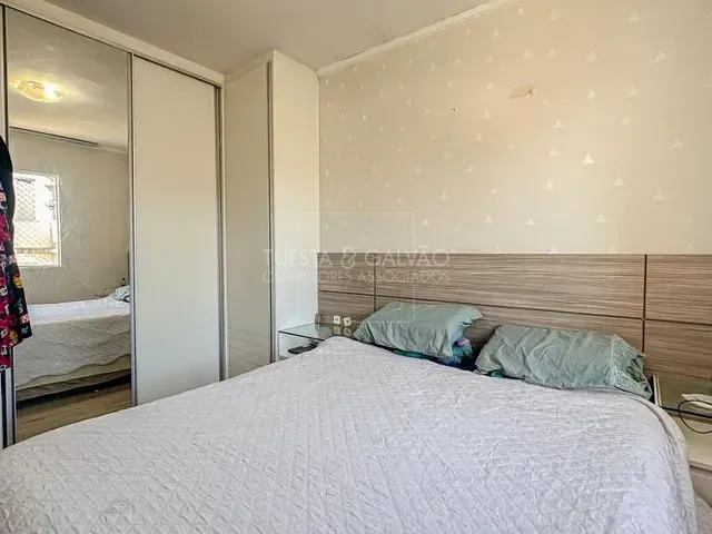 Apartamento com 49m² 2 quartos e 1 banheiro, à venda, no bairro Capão Raso em Curitiba