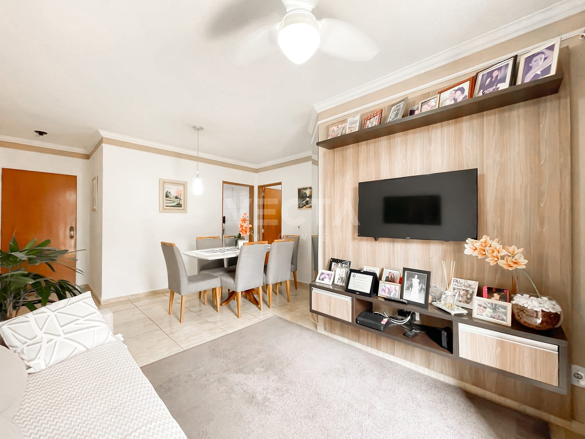 Apartamento à venda com 3 quartos, 114m² - Foto 2