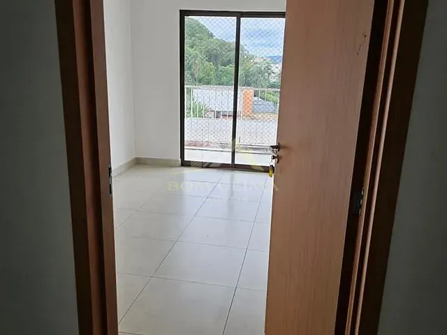 Apartamento 2 quartos e 1 banheiro, à venda, no bairro Mariano Procópio em Juiz de Fora