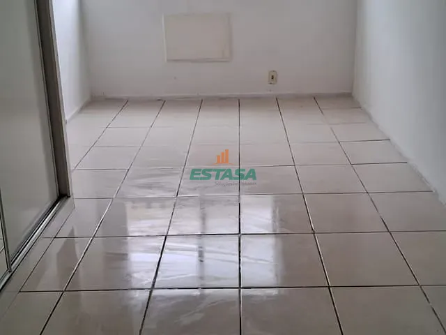 Apartamento 1 quarto e 2 banheiros, à venda, no bairro Tanque em Rio de Janeiro