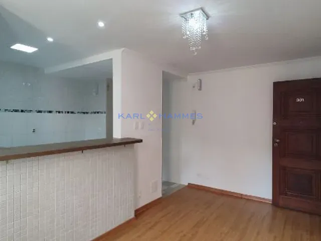 Apartamento 1 quarto e 1 banheiro, à venda, no bairro Alto da Serra em Petrópolis