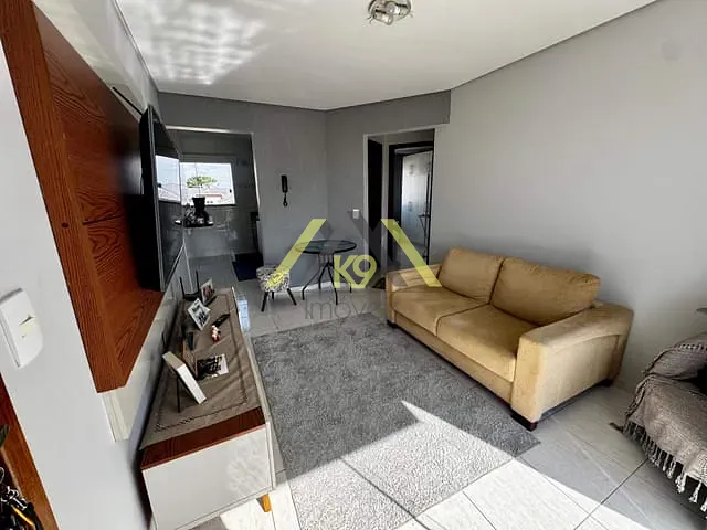 Apartamento 2 quartos e 1 banheiro, à venda, no bairro São Gabriel em Colombo