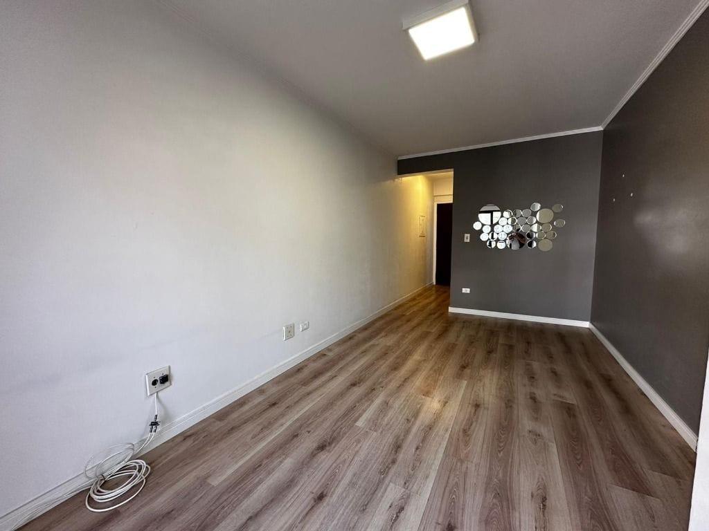 Apartamento à venda com 2 quartos, 57m² - Foto 2