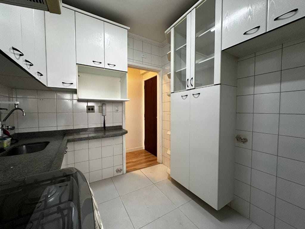 Apartamento à venda com 2 quartos, 57m² - Foto 18