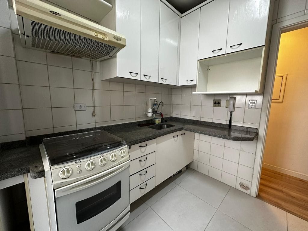 Apartamento à venda com 2 quartos, 57m² - Foto 17