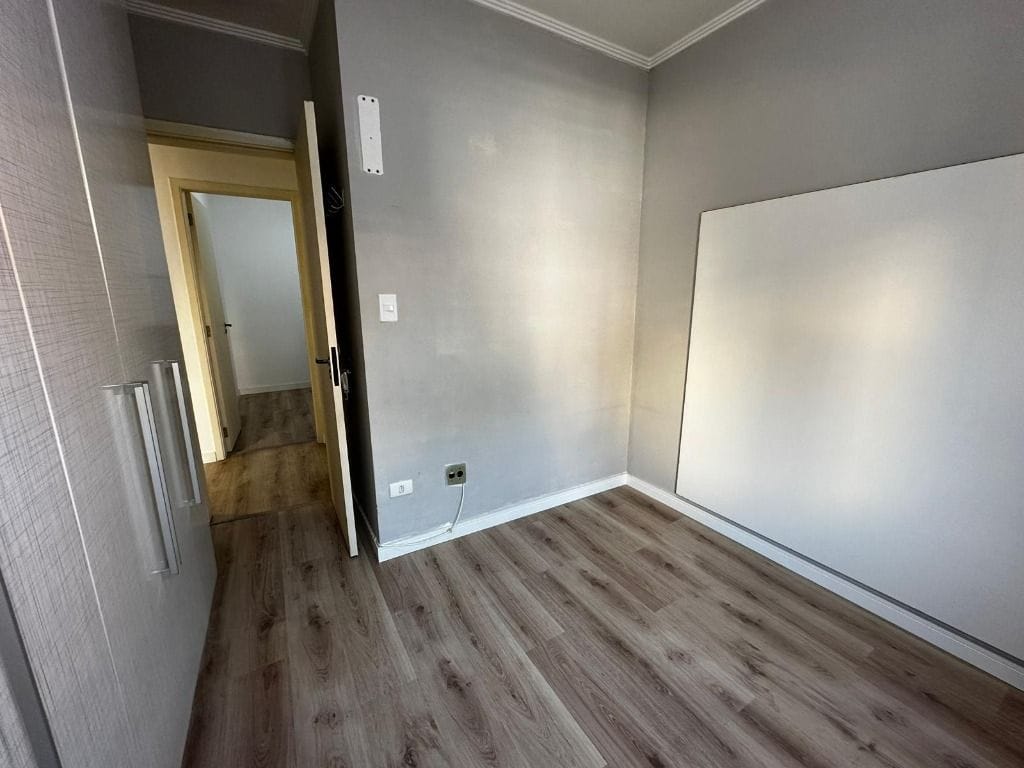 Apartamento à venda com 2 quartos, 57m² - Foto 11