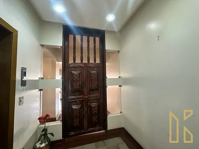 Apartamento com 453m² 4 quartos e 5 banheiros, à venda, no bairro Centro em Londrina