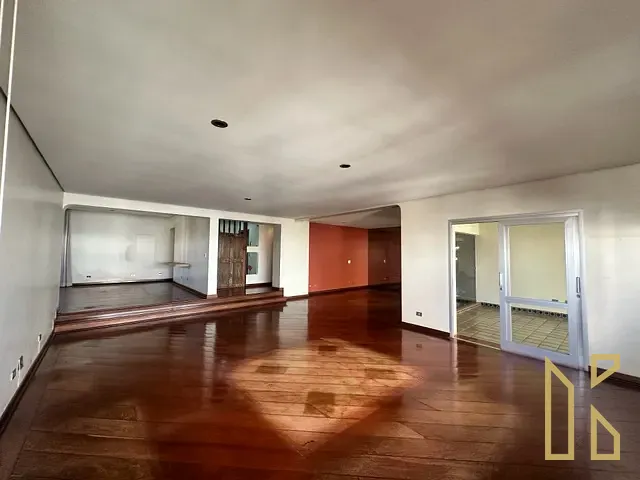 Apartamento com 453m² 4 quartos e 5 banheiros, à venda, no bairro Centro em Londrina